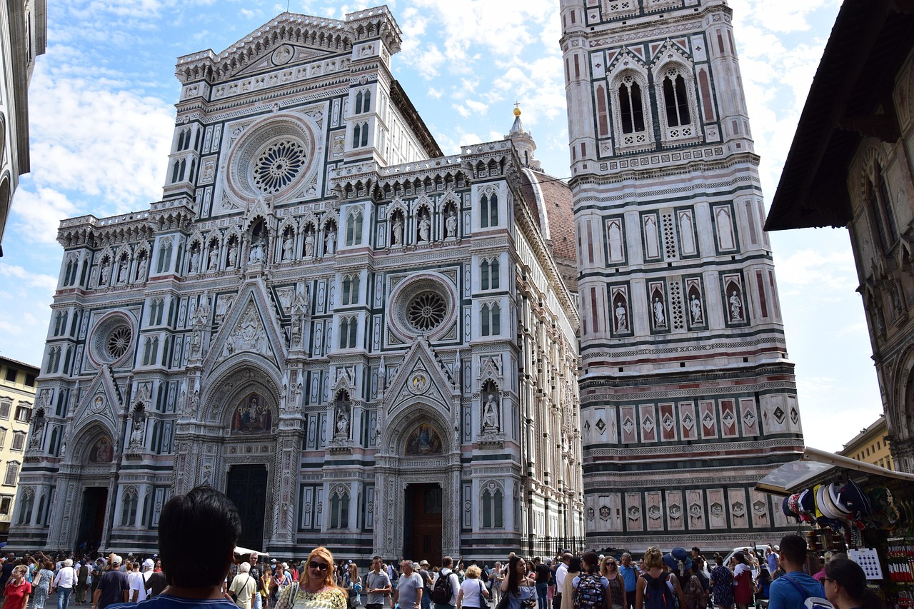Panorama di Firenze con i principali luoghi d'interesse visitabili gratuitamente.